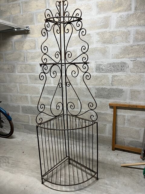 TAGRE D'ANGLE EN FER FORG 30 Saint-Mandrier-sur-Mer (83)