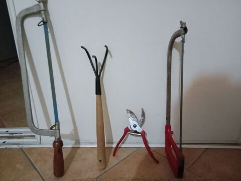 Outils de jardin 25 Pignans (83)