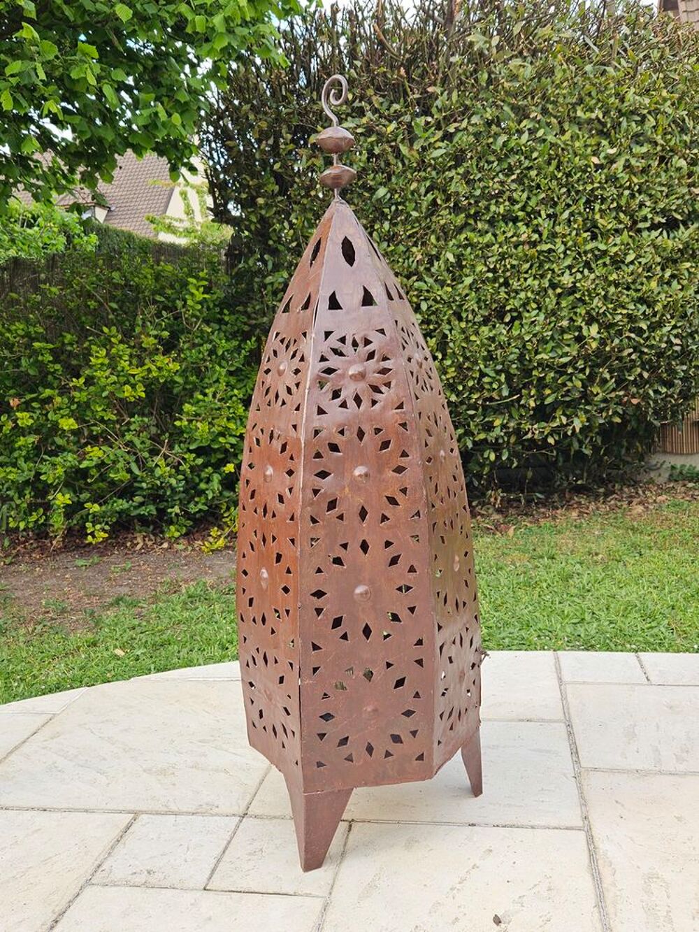 Lanterne en fer forg&eacute;, pi&egrave;ce unique artisanale, faite main Décoration