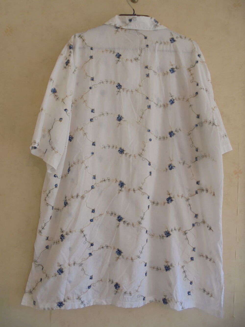 Chemisier blanc brod&eacute; (93) Vêtements