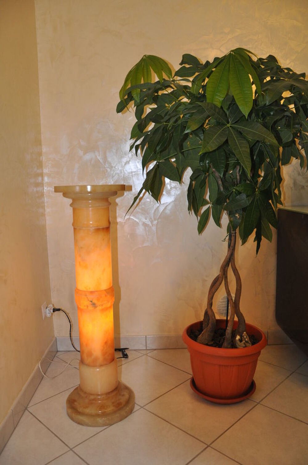 ECLAIRAGE: LUSTRE - COLONNE 
Meubles