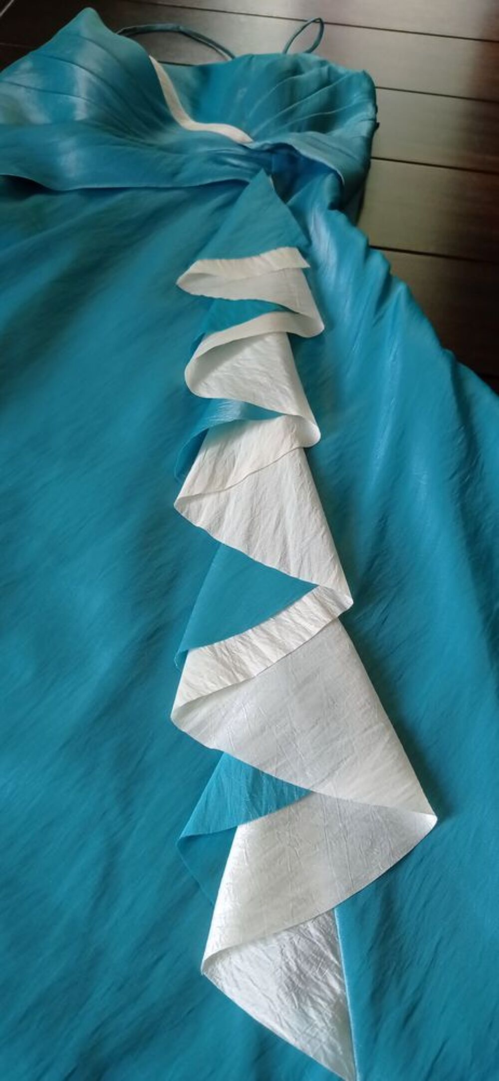 robe de cocktail bleue Vêtements