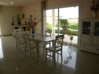 Villa à vendre 4 pièces 156 m²