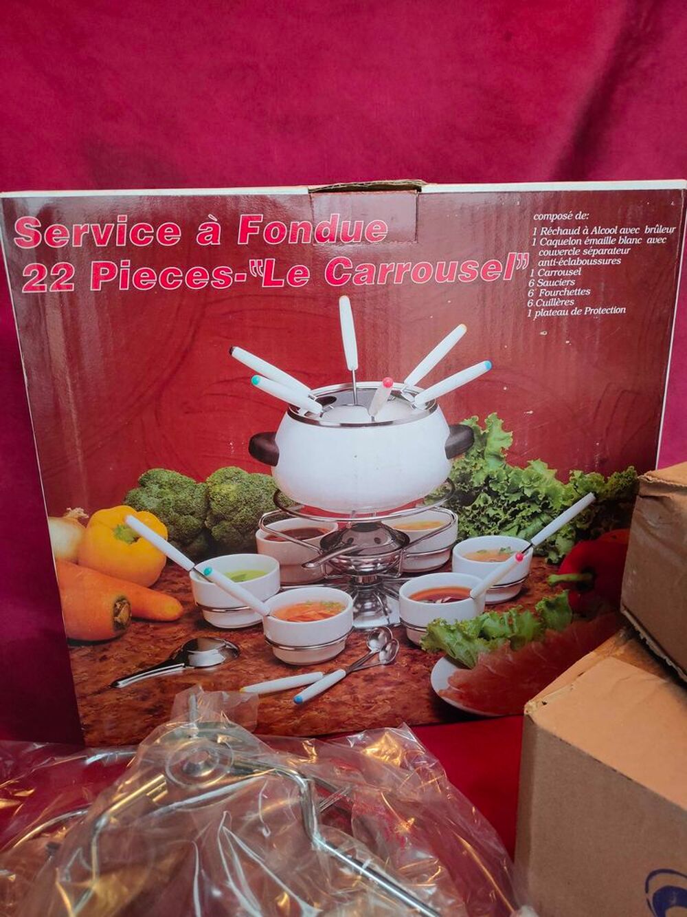 Service &agrave; fondue 22 pi&egrave;ces neuf jamais servi Electroménager