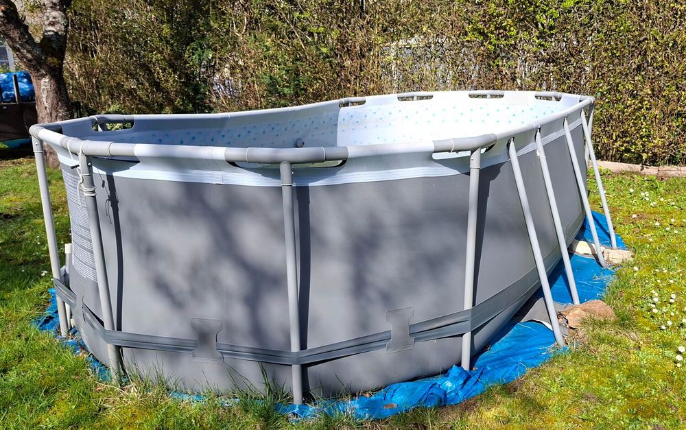 Piscine hors sol Bestaway 4,27x2,50 Jardin