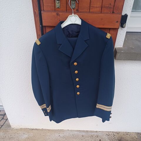 Uniforme tenu veste   pantalon l armee franais troupe de marine militaire 1 Rethel (08)