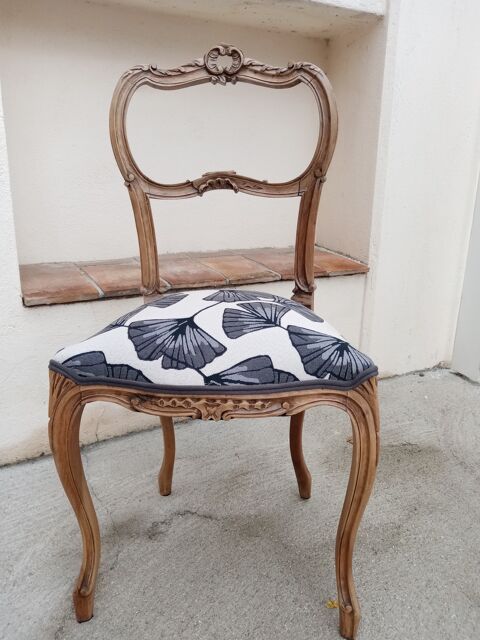 Chaise ancienne restaur�e 35 Toulon (83)
