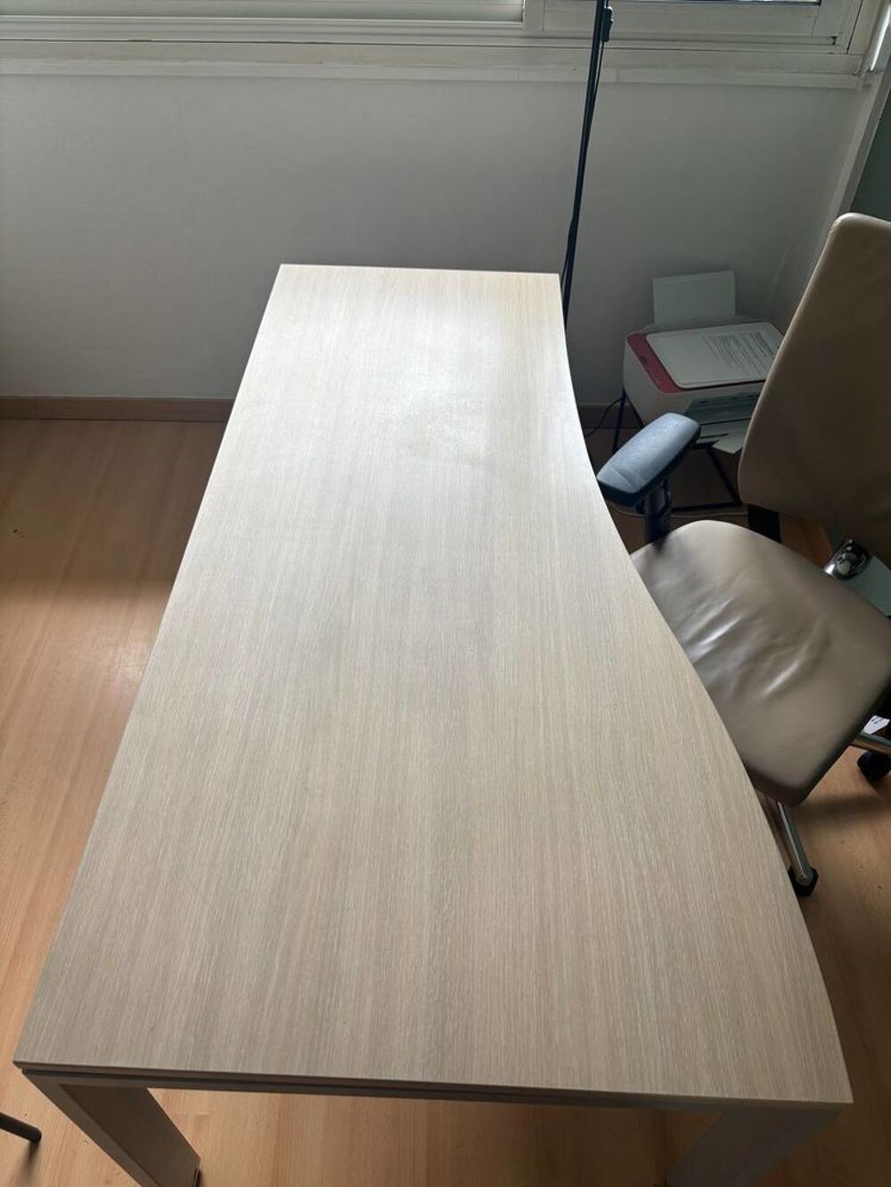 Bureaux professionnels ? 5 tables disponibles Meubles