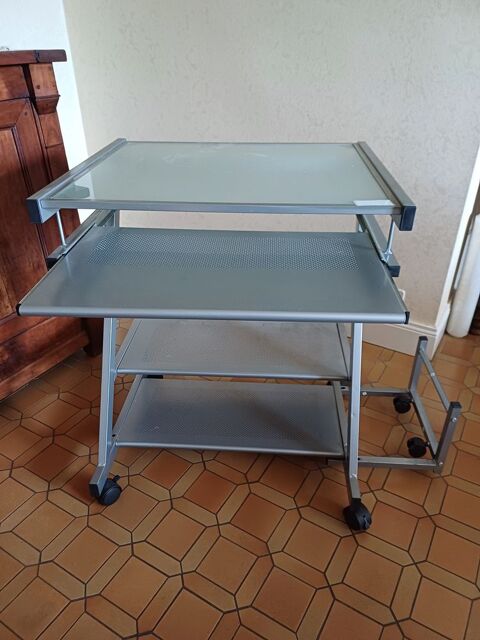 Bureau mtal et verre 20 Albi (81)