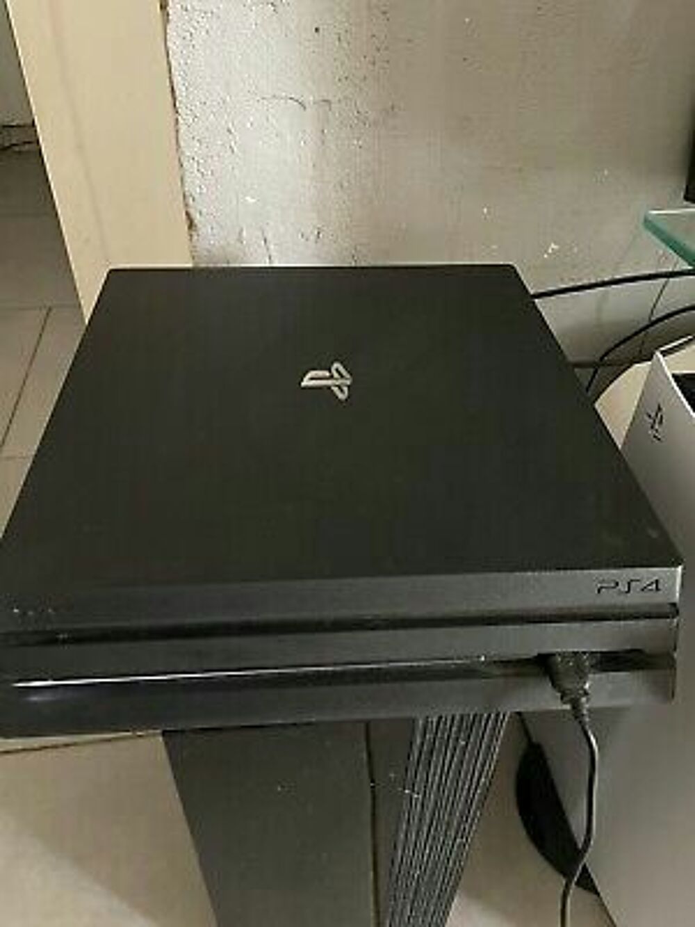 Achetez playstation 4 pro occasion, annonce vente à Agen (47) WB170149555