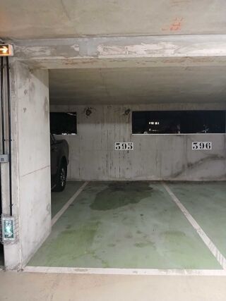  Parking / Garage à louer 12 m² Éragny