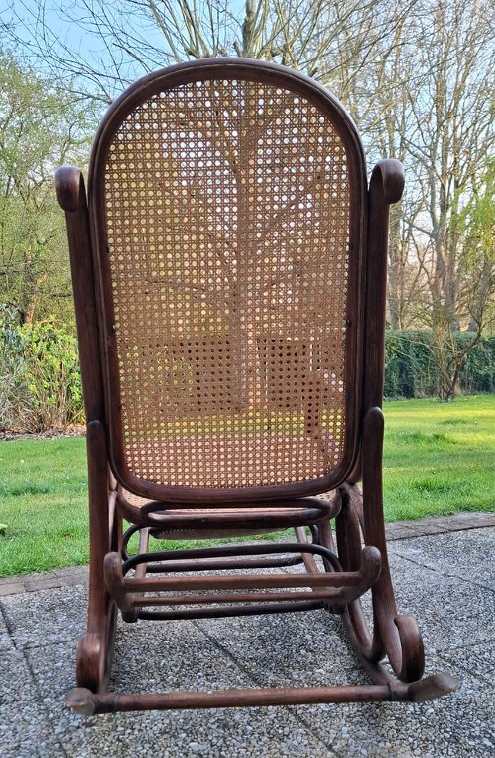 Rocking-chair M.Thonet. Meubles