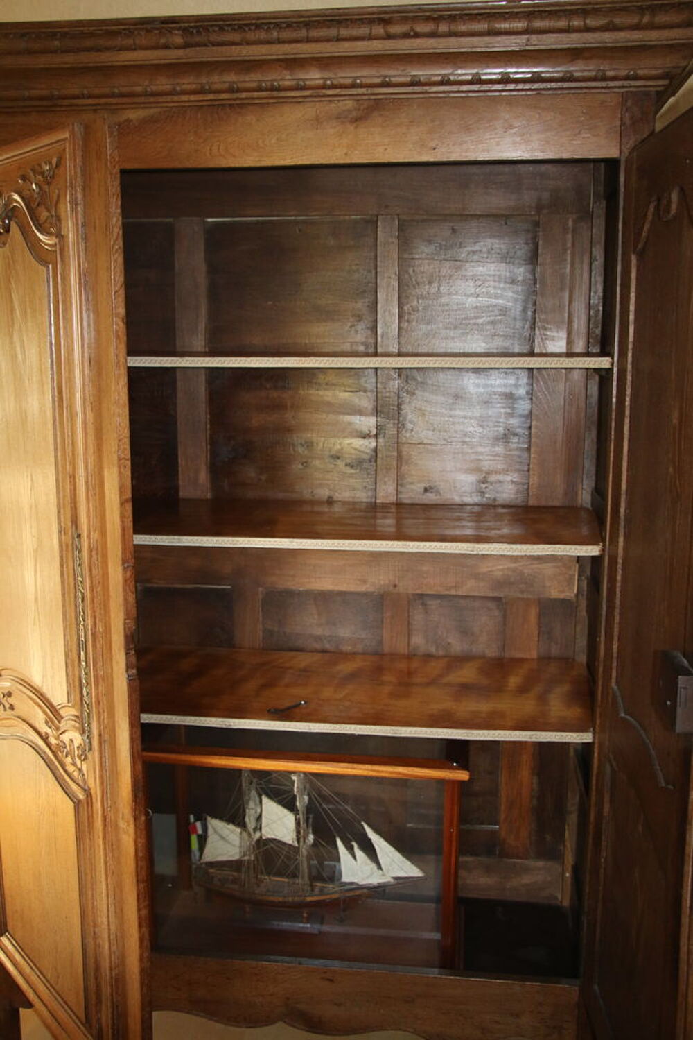 Armoire Normande Chevill&eacute;e Meubles