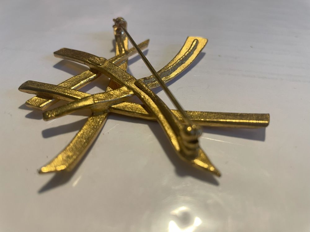 Broche barrettes dor&eacute;e ANTIGONA Bijoux et montres
