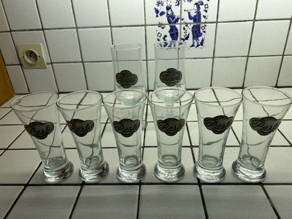 6 VERRES pastis + 2 CHOPES bi&egrave;re " ETAIN " Cuisine