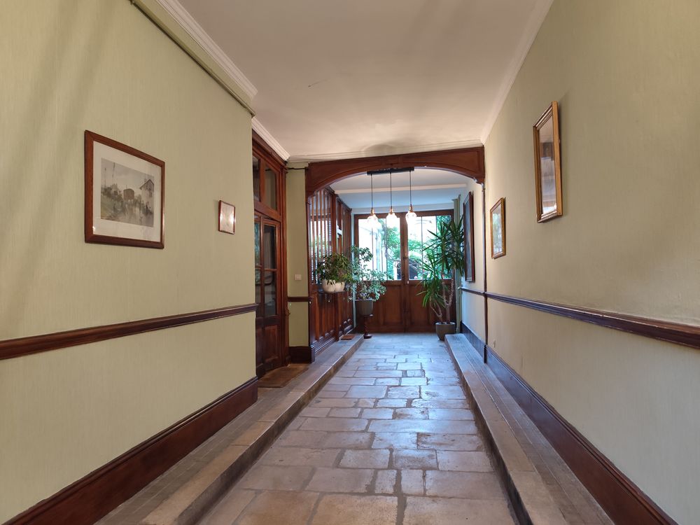 Maison 8 pièces 245 m² à Saint-Amand-Montrond