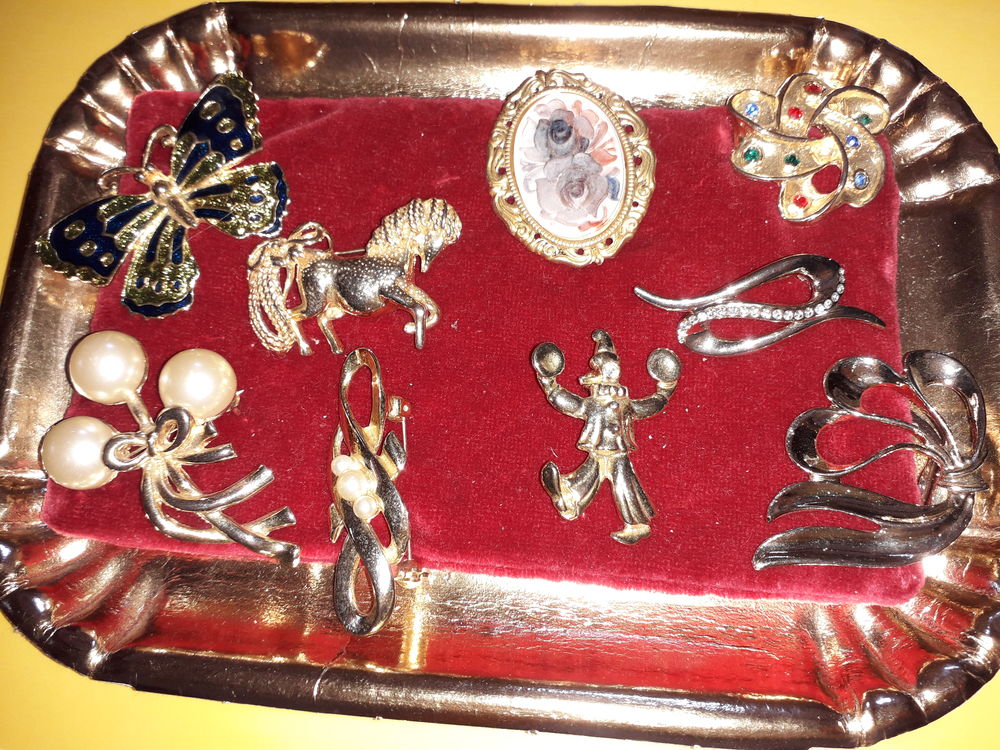BIJOUX FANTAISIE LOT N&deg; 4 Bijoux et montres