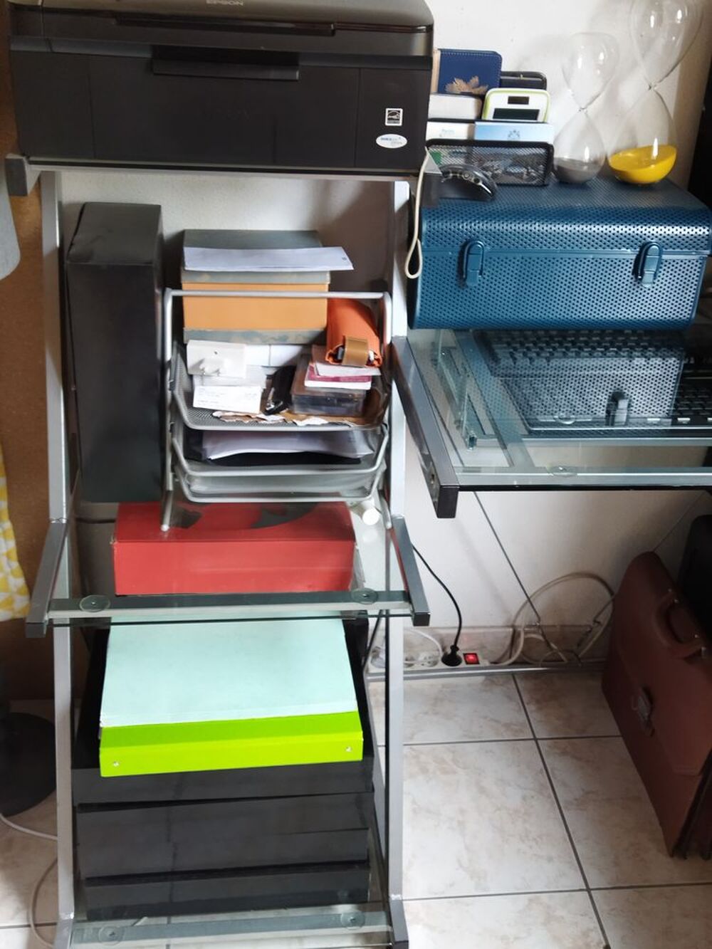 Bureau multim&eacute;dia verre Meubles