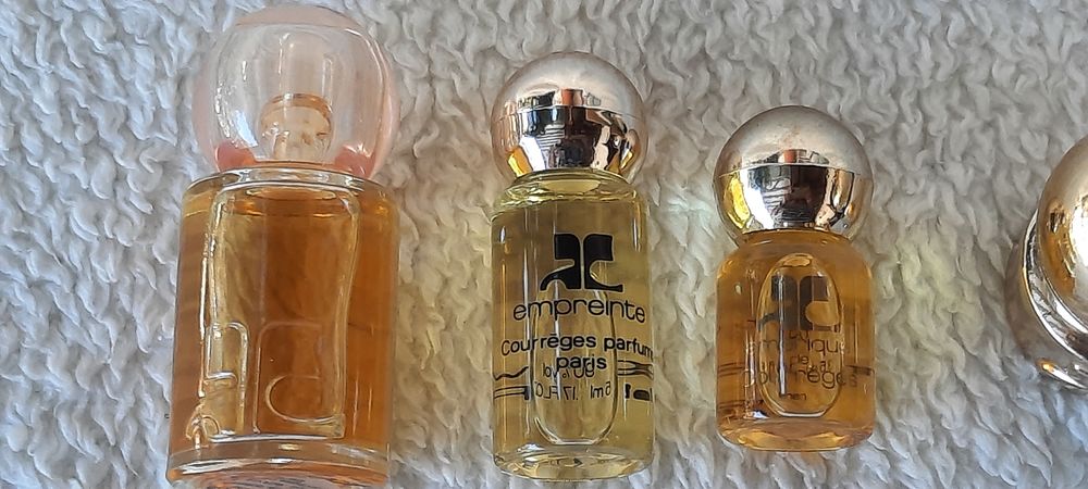 4 miniatures parfum de collection originales courrege 