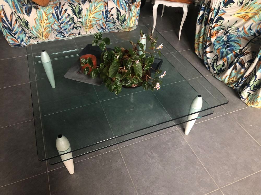 Table basse de salon en verr Meubles