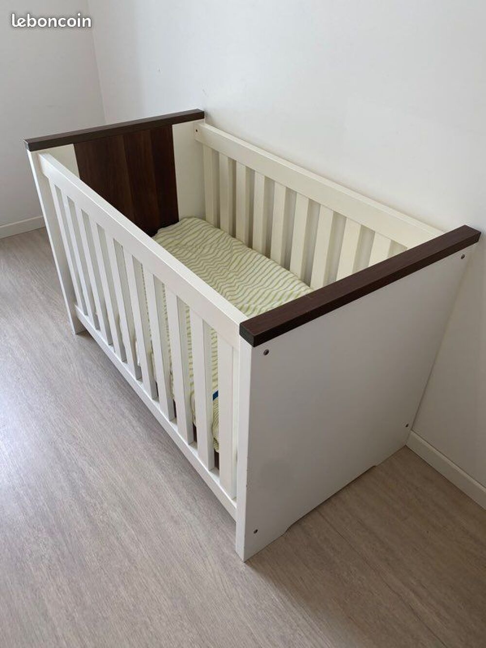 Chambre b&eacute;b&eacute; Sauthon (lit et commode) Mobilier enfants
