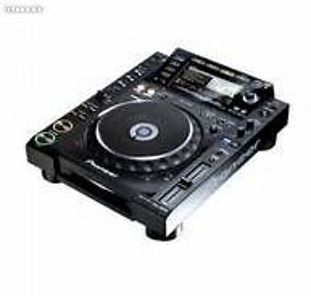 Lot de 2 platines CDJ 2000 Pioneer Audio et hifi