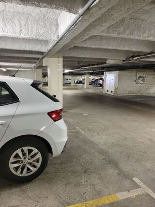  Parking / Garage  louer 11 m