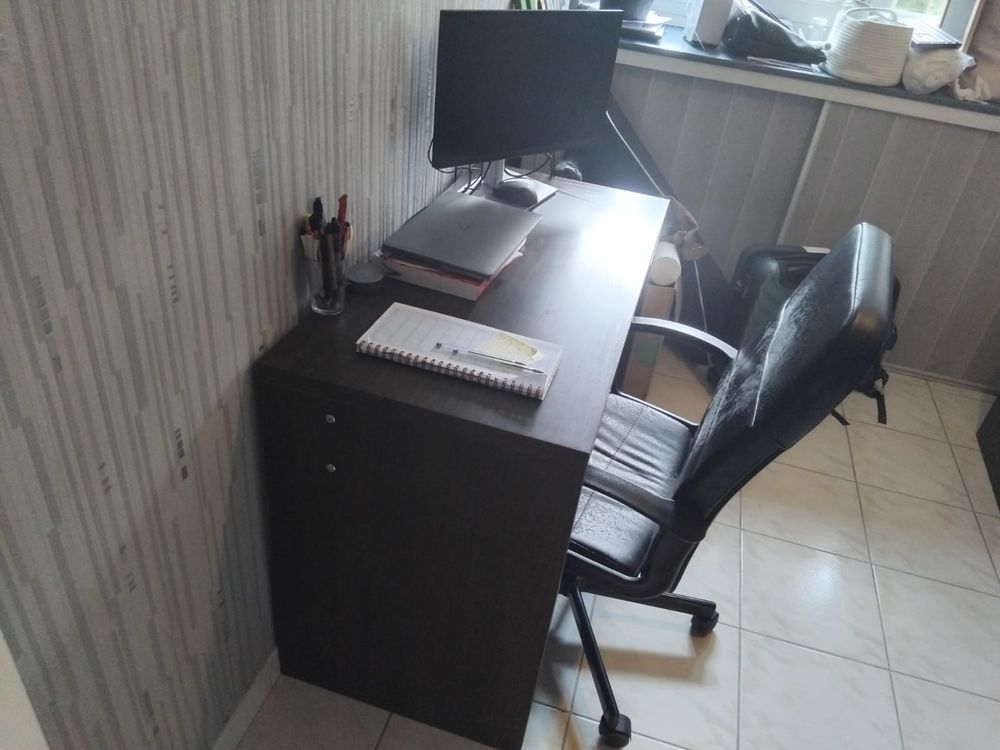 Bureau + chaise IKEA Meubles