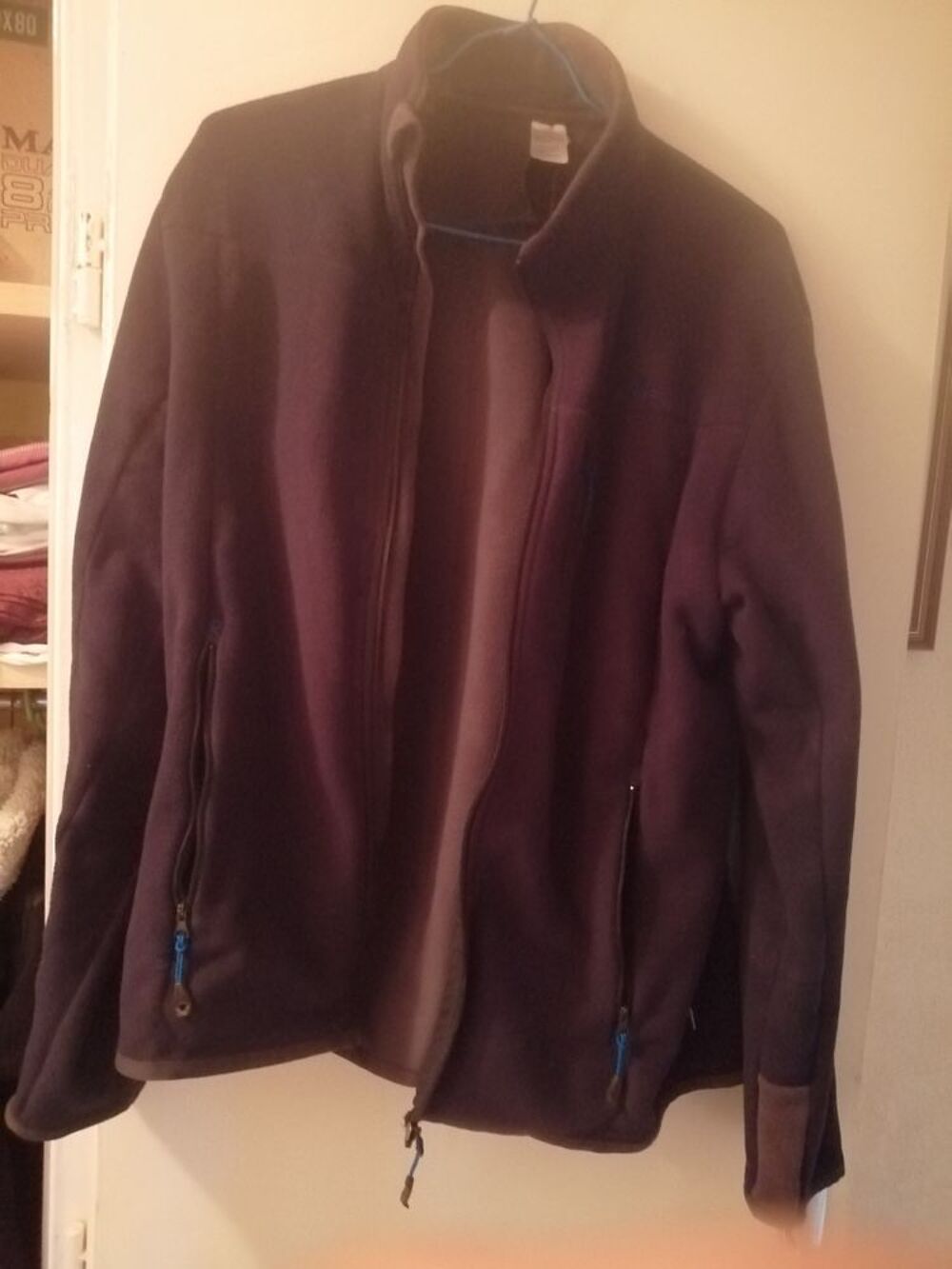2 vestes polaires pour homme Vêtements