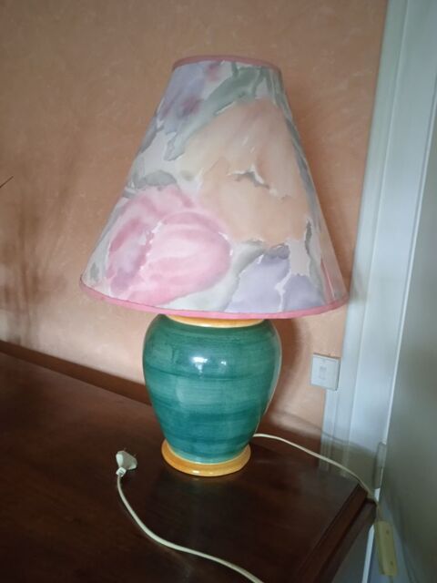 LAMPE DE SEJOUR 35 Andrzieux-Bouthon (42)