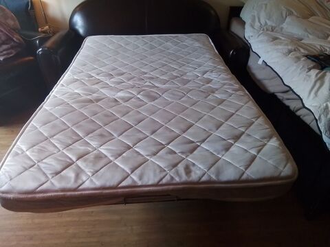 Canap cuir noir convertible 150 Saint-Cyr-l'cole (78)