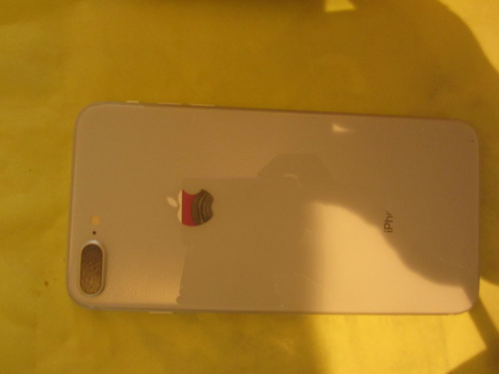 iphone 8 plus 256GO Téléphones et tablettes