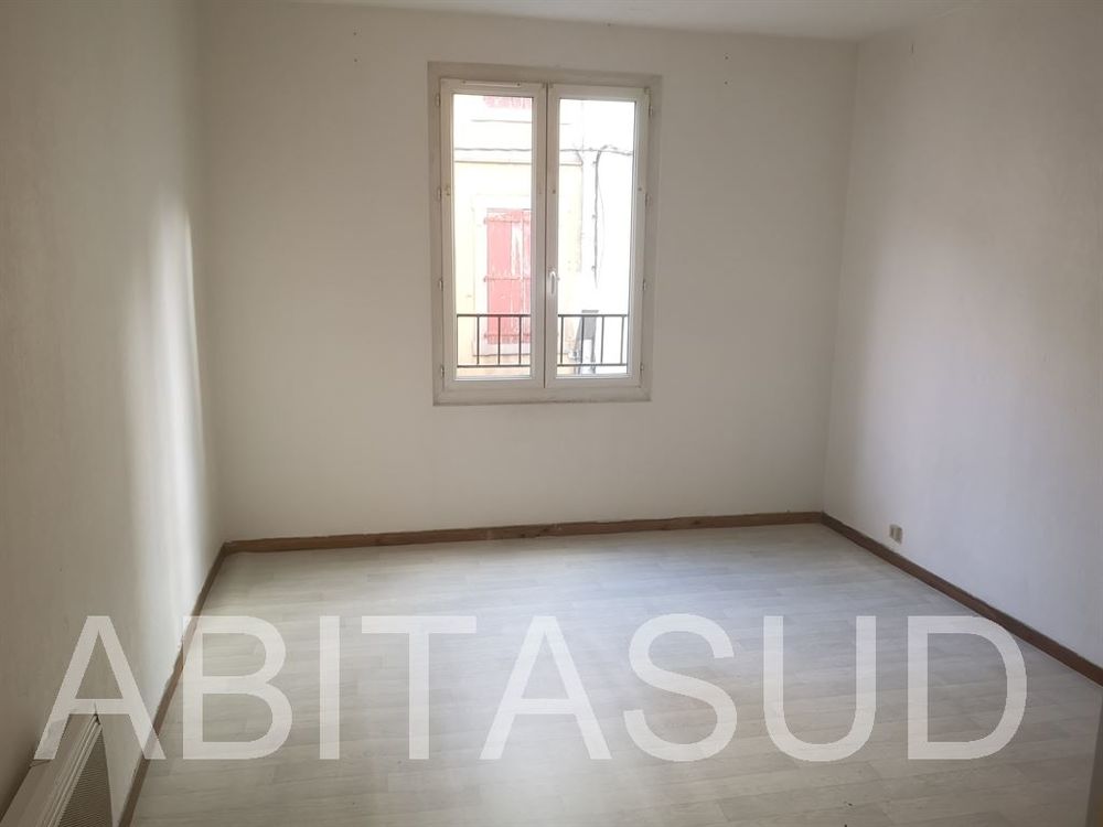 Location Appartement REALMONT Centre-ville Beau Studio-T2 de 40 m² Realmont