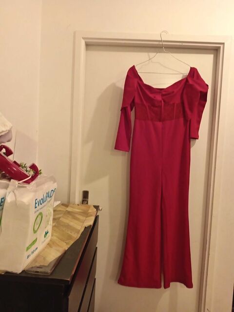 Robe, combinaison, rode , manche longue 10 Saint-Germain-l�s-Arpajon (91)