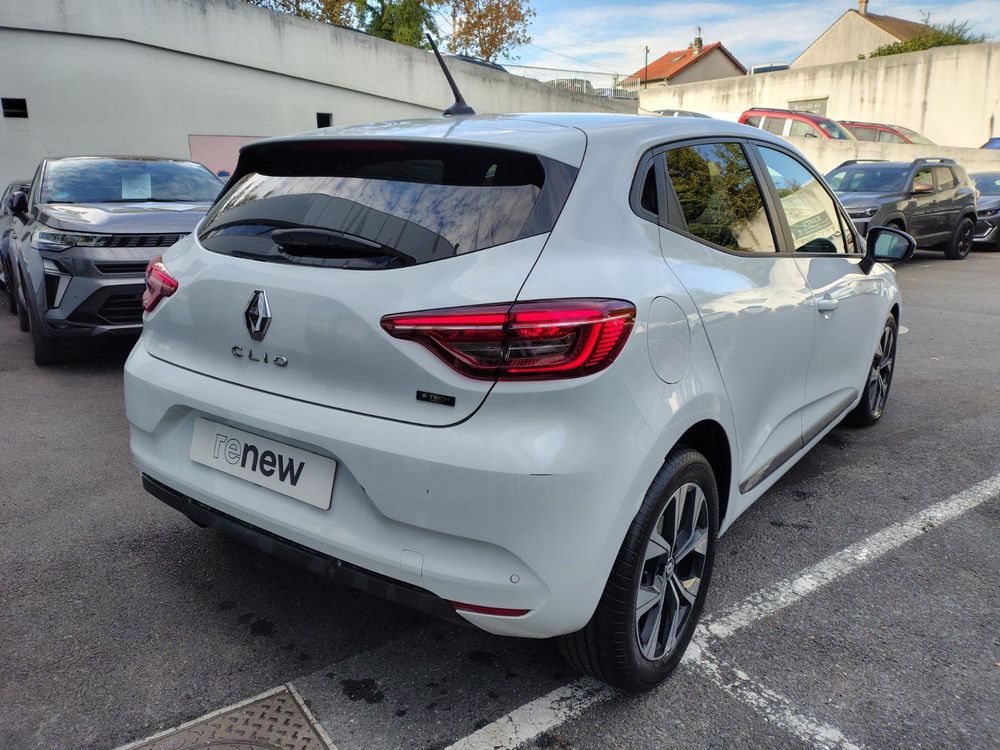 Clio V Clio E-Tech full hybrid 145 Evolution 2023 occasion 95100 Argenteuil