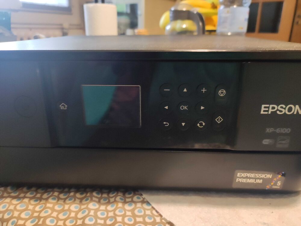 Imprimante Epson XP6100 . tr&egrave;s bon &eacute;tat g&eacute;n&eacute;ral. Matériel informatique