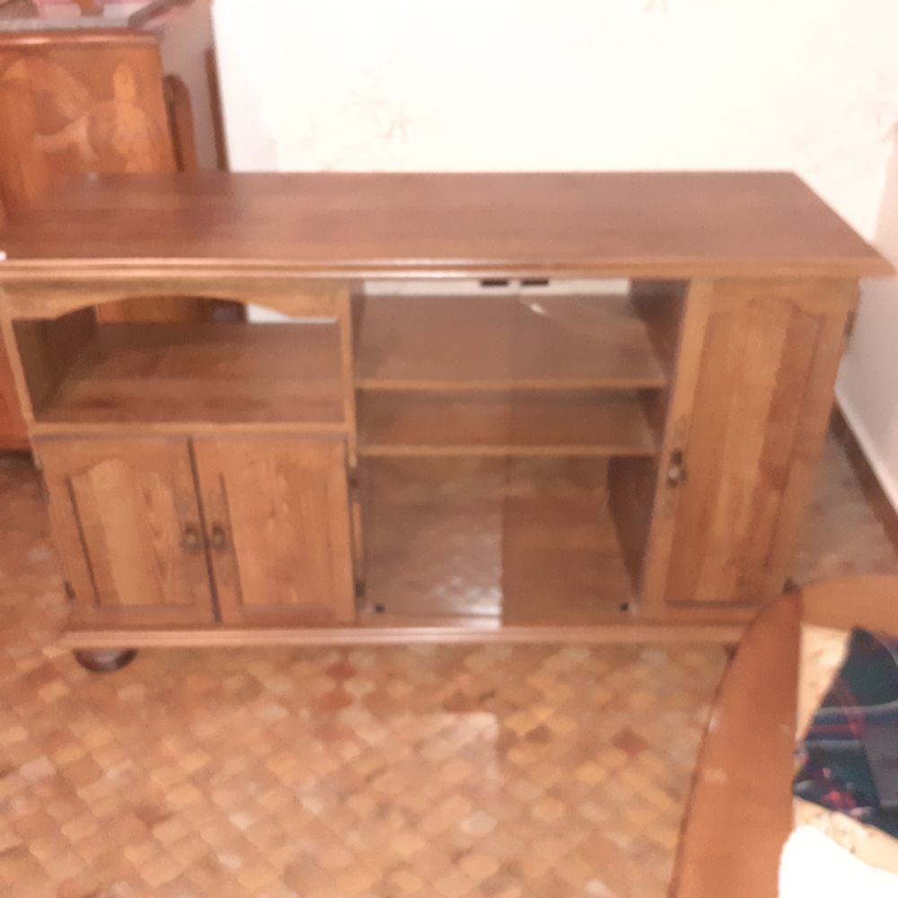Meuble t&eacute;l&eacute; Meubles