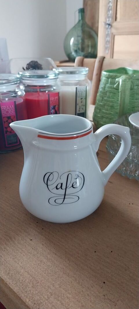 RARE Pichet caf� en porcelaine d'Auteuil bistrot 8 Montigny-sur-Avre (28)
