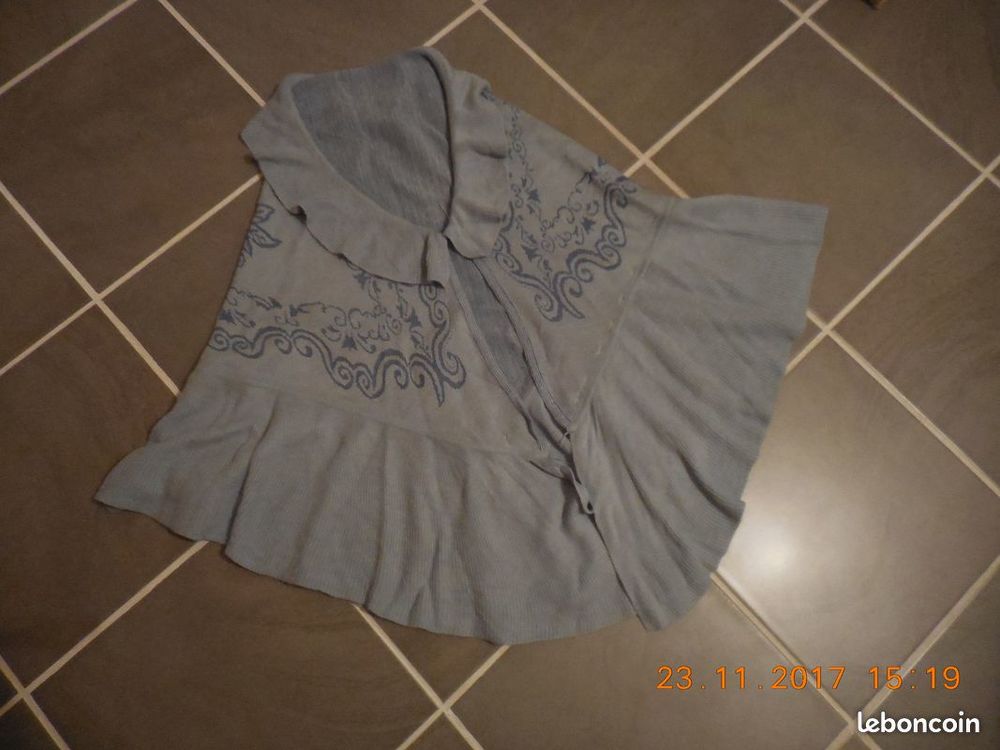 poncho gris t 40 42 Vêtements