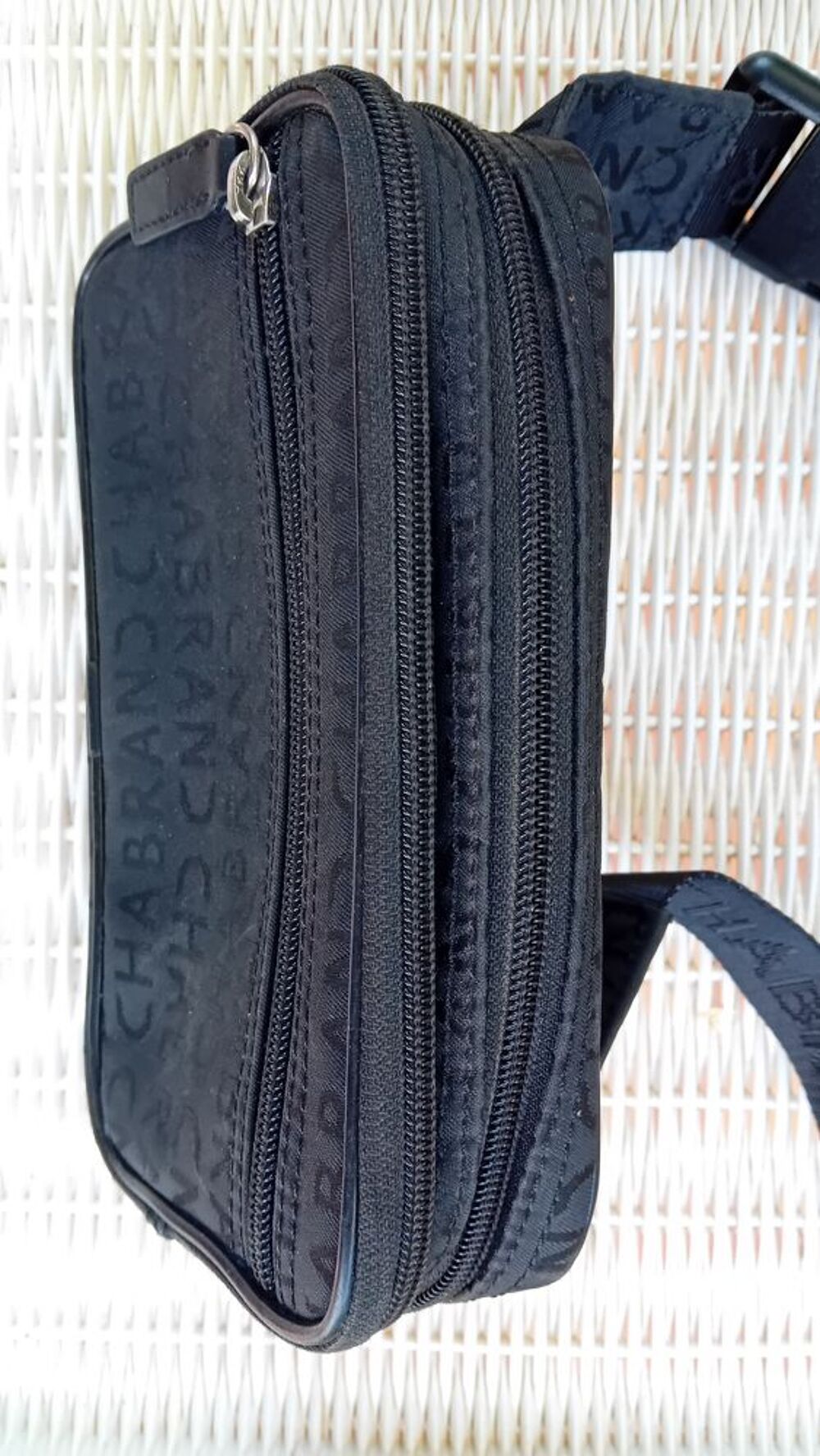 CHABRAND Sac banane HOMME NOIRE. TBE Maroquinerie