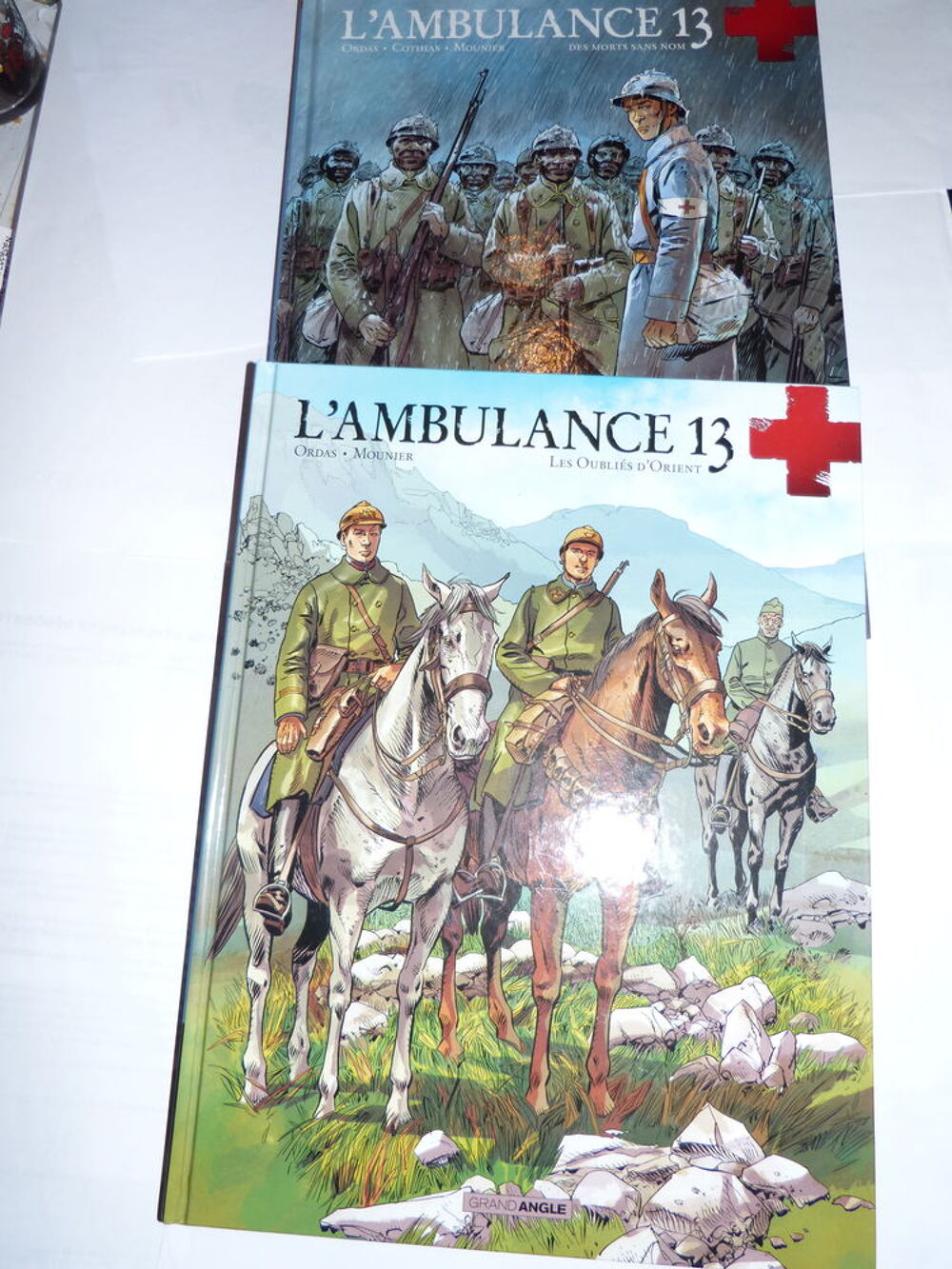  BD - &eacute;ditions GRAND ANGLE liste 1 a choisir Livres et BD