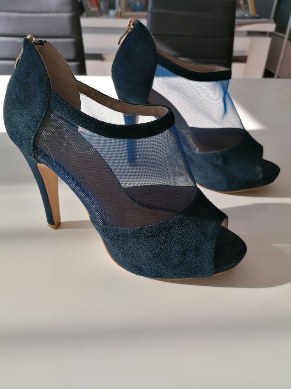 Sandales en bleu marine IDEAL - P.39 Chaussures