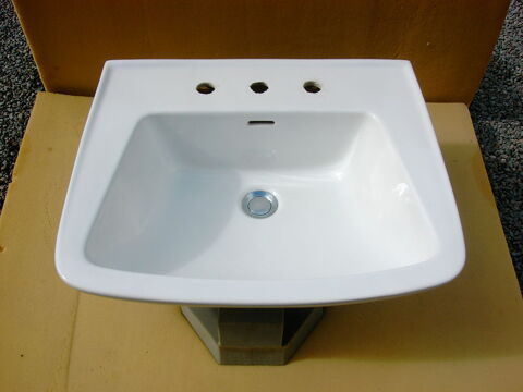 Lavabo en c�ramique 10 Saint-Germain-du-Puy (18)