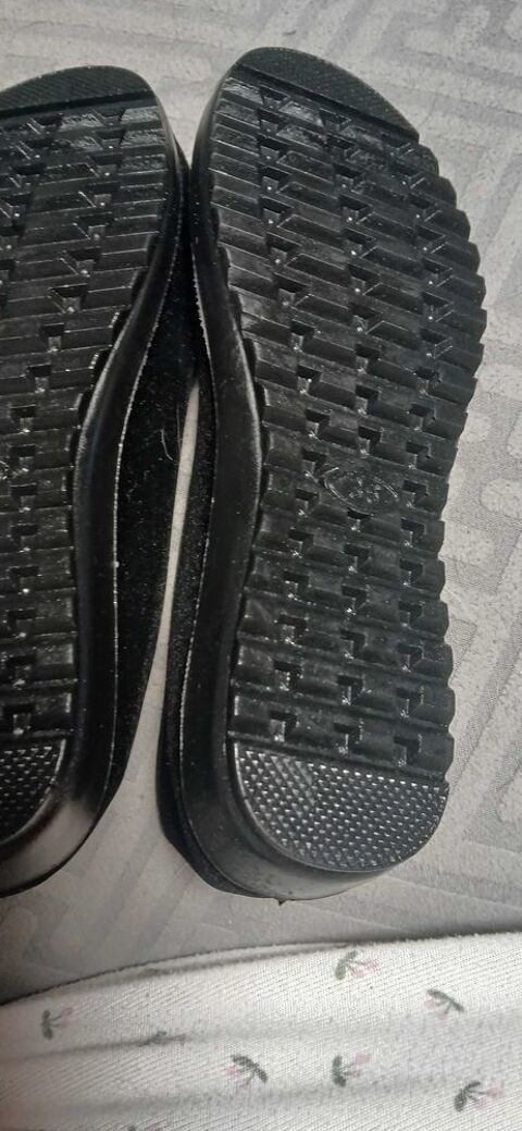 chaussures orthopédique neuve 14 Sainte-Hermine (85)