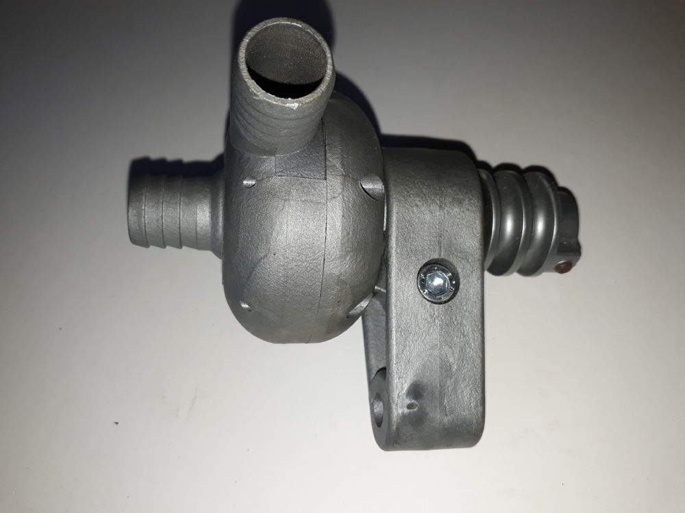 VDS Pompe &agrave; eau plastique HQ Karting Sports