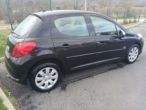 Peugeot 207 1.4 VTi 16V 95ch Navteq