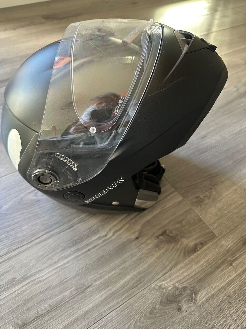 Casque moto modulable Shark pour adulte + gants Sports