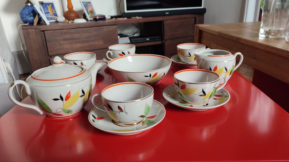 Superbe service &agrave; th&eacute; p&eacute;riode Art D&eacute;co 