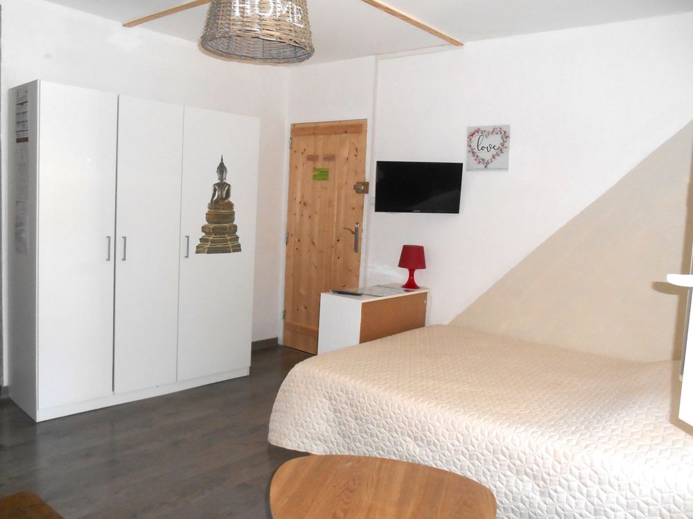   T1 Lorgues pour s�minaire ou autre de septembre � mai.
Provence-Alpes-C�te d'Azur, Lorgues (83510)