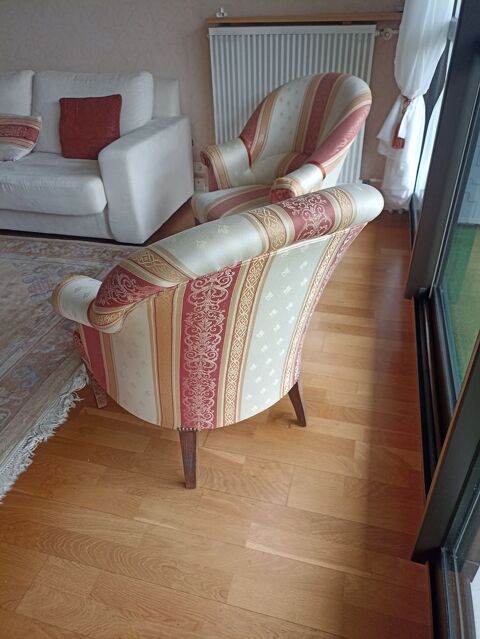 2 fauteuils crapaud 
30 Les Ulis (91)